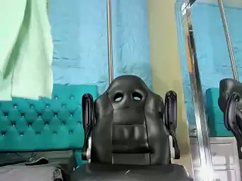 Snapshot of NohaCollens chatting on March 11, 5:46 pm NohaCollens online show from March 11, 5:46 pm