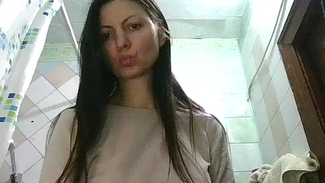 AliseWats online show from March 1, 8:44 pm