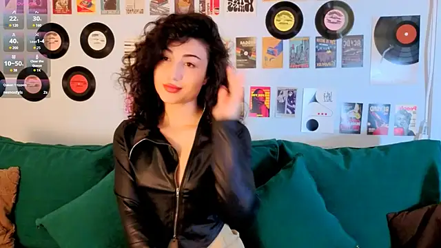 Maya Rogerss online show from July 28, 3:21 pm
