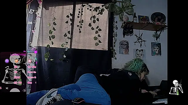 Snapshot of 420mussa chatting on October 23, 8:07 pm 420mussa online show from October 23, 8:07 pm