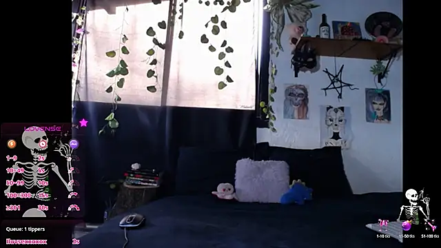 Snapshot of 420mussa chatting on November 16, 8:03 pm 420mussa online show from November 16, 8:03 pm