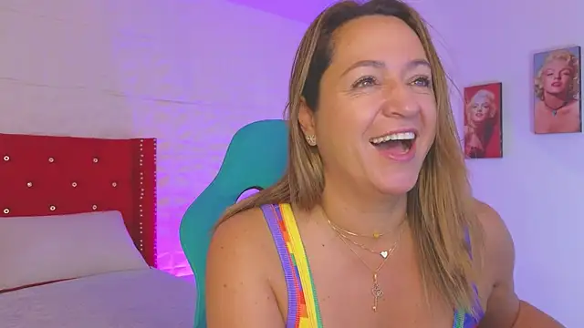 Snapshot of weet_Evans___ chatting on October 22, 4:13 am weet Evans online show from October 22, 4:13 am