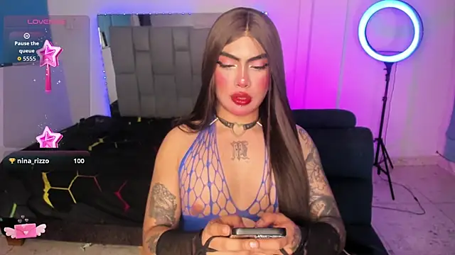 Snapshot of Sophie_whitexxx chatting on July 23, 11:35 pm Sophie whitexxx online show from July 23, 11:35 pm