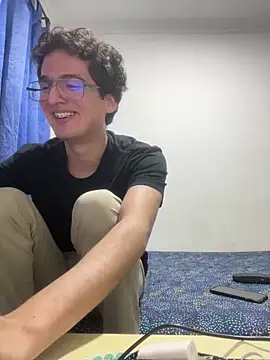 Thiagobb7 online show from January 7, 3:42 am