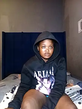 SexyShybarbie online show from March 5, 7:43 pm