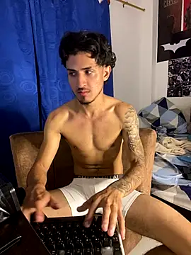 Snapshot of Zayn_kane chatting on December 2, 1:55 am Zayn kane online show from December 2, 1:55 am