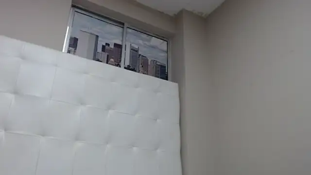 willow smitt online show from September 24, 12:52 pm