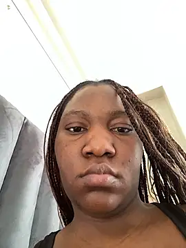 Snapshot of kythando chatting on June 29, 8:09 am kythando online show from June 29, 8:09 am