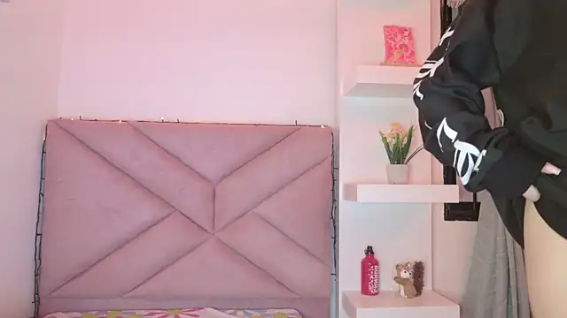 eva sin18 online show from January 9, 11:17 pm