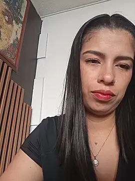 Snapshot of Nathaly_12 chatting on May 12, 4:48 pm Nathaly 12 online show from May 12, 4:48 pm