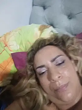 Snapshot of Milf-Prettyboobs chatting on May 31, 4:20 am Milf-Prettyboobs online show from May 31, 4:20 am