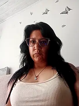 Snapshot of DaniPoison chatting on September 28, 2:00 pm DaniPoison online show from September 28, 2:00 pm