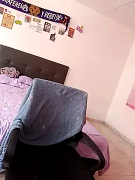 DaniPoison online show from February 12, 8:15 pm