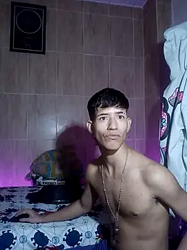 Snapshot of dareck_18 chatting on February 23, 7:50 am dareck 18 online show from February 23, 7:50 am