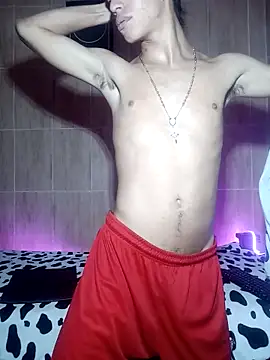 Snapshot of dareck_18 chatting on February 24, 11:03 pm dareck 18 online show from February 24, 11:03 pm