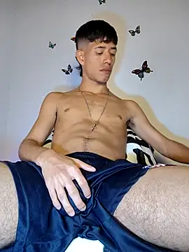 Snapshot of dareck_18 chatting on March 26, 11:54 pm dareck 18 online show from March 26, 11:54 pm