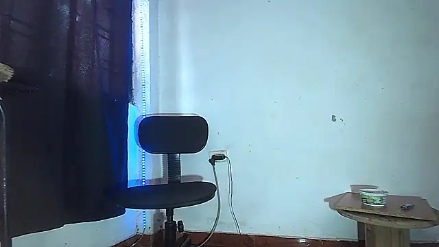 Snapshot of dareck_18 chatting on June 26, 4:22 pm dareck 18 online show from June 26, 4:22 pm