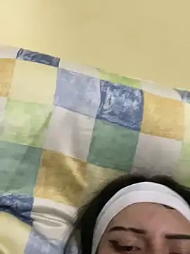 Snapshot of val_zx chatting on March 19, 4:36 am val zx online show from March 19, 4:36 am