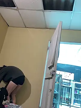 Snapshot of val_zx chatting on September 20, 7:37 pm val zx online show from September 20, 7:37 pm