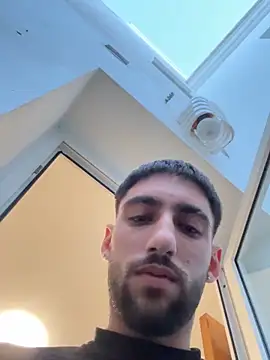 Snapshot of Vergon21cmdotado chatting on April 12, 6:57 pm Vergon21cmdotado online show from April 12, 6:57 pm