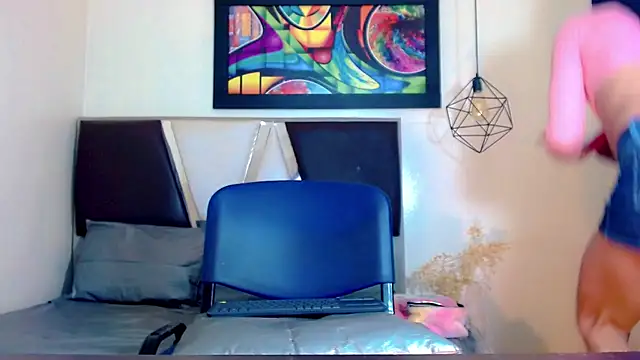 Snapshot of alexsandra_kiss chatting on November 7, 11:21 am alexsandra kiss online show from November 7, 11:21 am