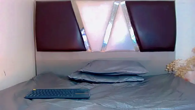 Snapshot of alexsandra_kiss chatting on November 17, 11:16 am alexsandra kiss online show from November 17, 11:16 am