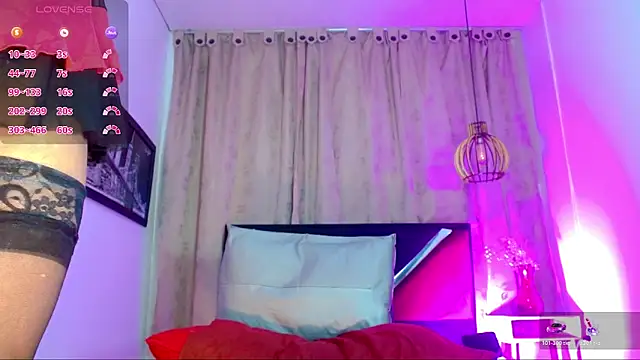 Snapshot of alexsandra_kiss chatting on June 3, 11:57 am alexsandra kiss online show from June 3, 11:57 am