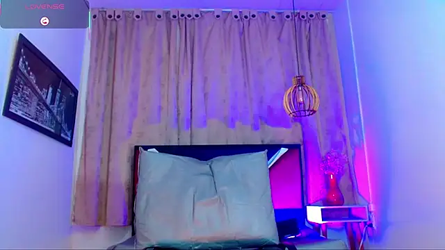 alexsandra kiss online show from June 23, 11:30 am