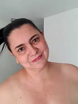 michellrodriguez online show from November 17, 3:18 pm