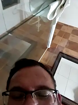 Snapshot of nandocost4 chatting on September 28, 3:23 am nandocost4 online show from September 28, 3:23 am