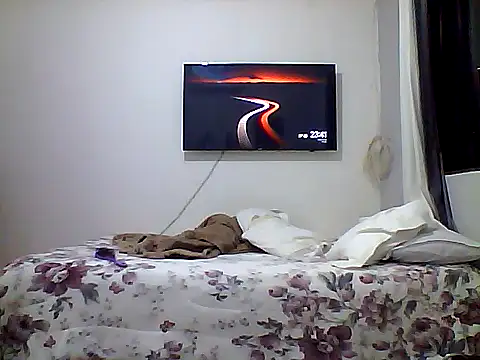 Snapshot of nandocost4 chatting on October 8, 2:42 am nandocost4 online show from October 8, 2:42 am