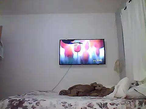 Snapshot of nandocost4 chatting on October 10, 2:43 am nandocost4 online show from October 10, 2:43 am