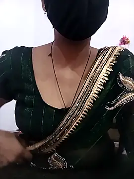 Snapshot of seexypatola chatting on September 30, 6:18 am seexypatola online show from September 30, 6:18 am