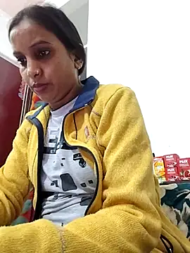 Hotty-Nidhi online show from December 1, 6:02 pm