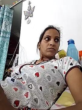 Snapshot of Hotty-Nidhi chatting on June 12, 3:49 am Hotty-Nidhi online show from June 12, 3:49 am