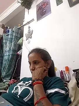 Snapshot of Hotty-Nidhi chatting on June 15, 1:46 pm Hotty-Nidhi online show from June 15, 1:46 pm
