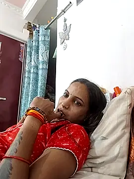 Snapshot of Hotty-Nidhi chatting on June 18, 10:41 am Hotty-Nidhi online show from June 18, 10:41 am