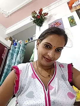 Snapshot of Hotty-Nidhi chatting on July 2, 3:51 pm Hotty-Nidhi online show from July 2, 3:51 pm