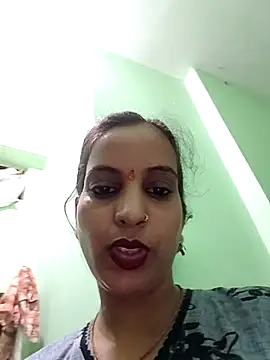 Snapshot of Hotty-Nidhi chatting on July 3, 4:02 pm Hotty-Nidhi online show from July 3, 4:02 pm