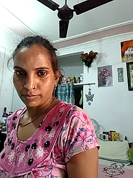 Snapshot of Hotty-Nidhi chatting on July 16, 3:56 am Hotty-Nidhi online show from July 16, 3:56 am