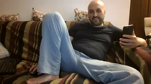 Snapshot of maxxxio12 chatting on June 18, 7:18 pm maxxxio12 online show from June 18, 7:18 pm