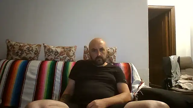 Snapshot of maxxxio12 chatting on July 23, 8:18 pm maxxxio12 online show from July 23, 8:18 pm