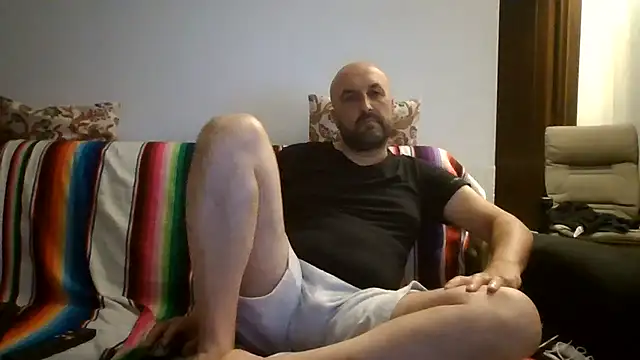 Snapshot of maxxxio12 chatting on July 28, 7:15 pm maxxxio12 online show from July 28, 7:15 pm