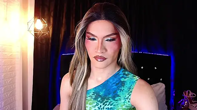 Snapshot of agatha_rodriguez chatting on July 2, 1:17 pm agatha rodriguez online show from July 2, 1:17 pm