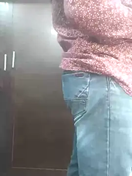 Idontmind367 online show from December 23, 4:32 am