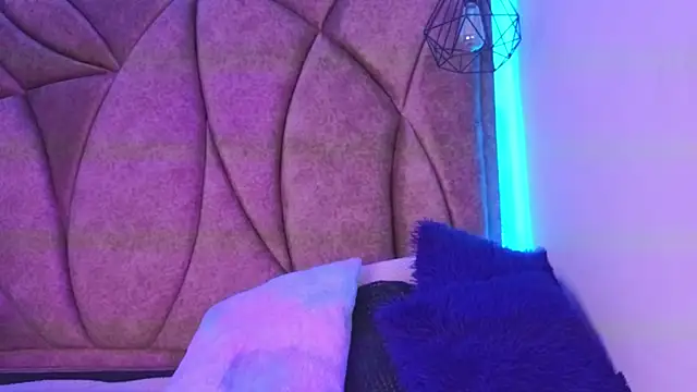 Snapshot of Kanela_miller_ chatting on May 16, 12:04 pm Kanela miller online show from May 16, 12:04 pm