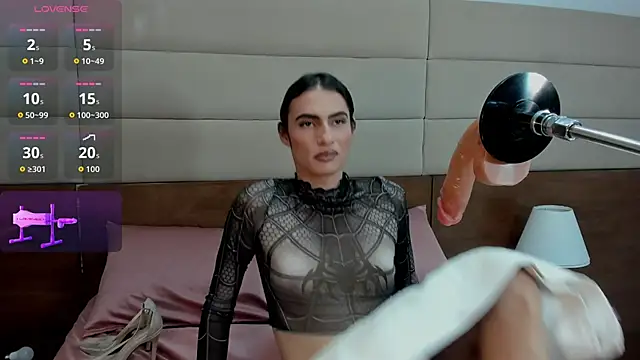 Snapshot of shantall_skinny chatting on September 12, 3:28 am shantall skinny online show from September 12, 3:28 am