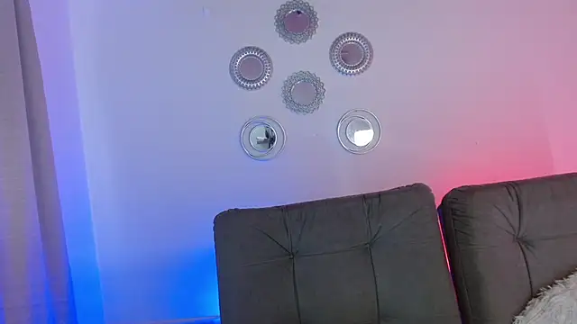 Snapshot of julian_vogue chatting on March 15, 6:54 pm julian vogue online show from March 15, 6:54 pm