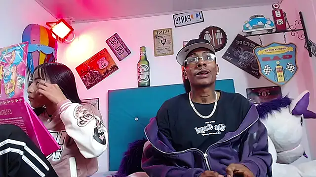 lili roussi online show from December 17, 10:27 pm