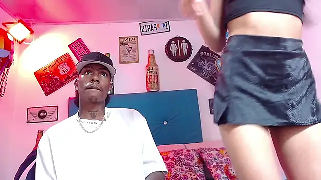 Snapshot of lili_roussi chatting on January 14, 9:52 pm lili roussi online show from January 14, 9:52 pm